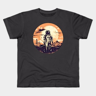 Astronaut vintage Kids T-Shirt